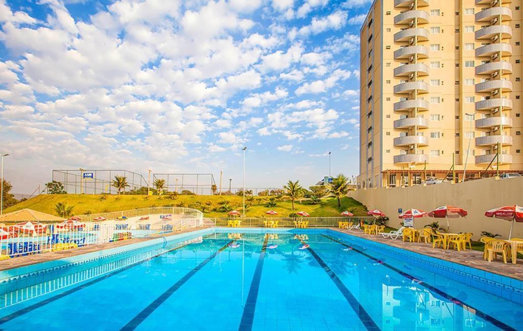 Apartamento Golden Dolphin Grand - Aroldo Imoveisdf Caldas Novas